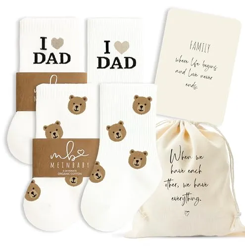 MeinBaby123® Geschenk zur Geburt, Baby, Geschenk Babyparty für Eltern, Mama & Papa, Baby Socke I love Mom, I love Dad, Geschenkset (2er Set: 1x Dad + 1x Teddy)