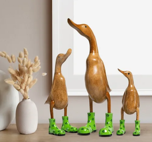 Rikmani Holzfigur Ente Stiefel GRÜN GEBLÜMT in grün von Rikmani