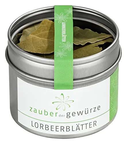 Zauber der Gewürze Lorbeerblätter – ganze, handverlesene Lorbeerblätter getrocknet, zum Würzen von deftigen Suppen und Eintöpfen sowie zum Einlegen von Fleisch, Fisch und Gemüse, 4 g