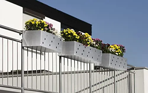 Blumenkasten aus Edelstahl 81,5cm in silber von reinkedesign