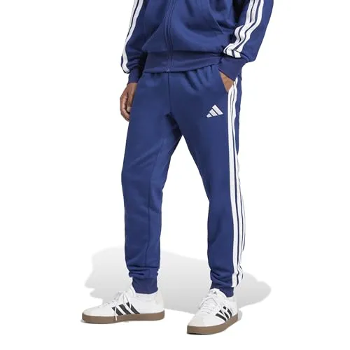 adidas Herren Trainingshose M 3S Fleece TC Pant - Trainingshosen aus weichem Baumwollmix mit angerauter Innenseite, ideal für sportlichen Style und Komfort. Hergestellt aus mindestens 70% recycelten und erneuerbaren Materialien.
