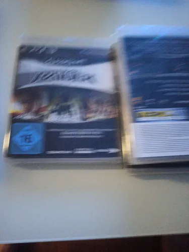 Sony PlayStation 3 - Tomb Raider Trilogy - Neu & Versiegelt - Action-Adventure Compilation für PS3, erlebe die legendären Abenteuer von Lara Croft in dieser einzigartigen Sammlung. Perfekt für Fans und Sammler!