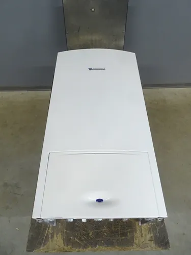 BOSCH Junkers Gas-Brennwerttherme Cerapur ZSB 14-4 C 23 von Junkers