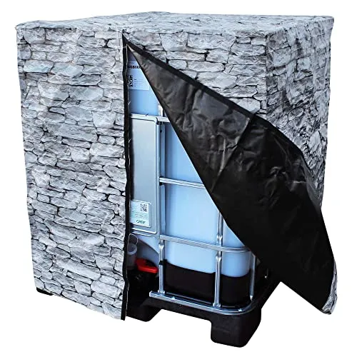 PINPOE Barrel Trading IBC UV-Schutzhaube mit Steinmuster - Schützende Haube für 1000L IBC Container, bietet effektiven UV-Schutz und attraktives Steinwand-Design. Ideal für langlebigen Einsatz, schont den Inhalt vor Sonnenlicht.