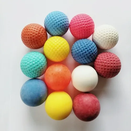 Minigolfbälle 13er Set mit genoppten & glatten Anlagenbällen