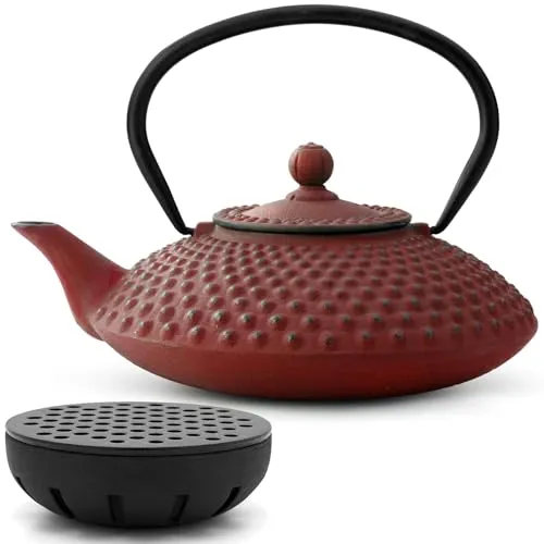 Bredemeijer Teekanne asiatisch Gusseisen Set 1.25 Liter rot Teekessel mit Henkel & Edelstahl Tee-Filter Sieb-Einsatz & gusseisernen Stövchen
