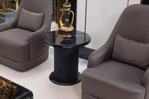 Luxuriöser Schwarzer Beistelltisch - Designer Rundtisch für Ihr Wohnzimmer - Moderner Beistelltisch aus hochwertigem Holz, ideal für stilvolle Akzente. Mit einer Höhe von 57 cm und einem Durchmesser von 61 cm passt er perfekt in jedes Wohnzimmer.