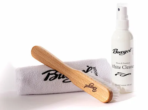 Burgol Junior White Cleaner Kit - Sneakerbürste & Mikrofasertuch - Reinigungsset für Sneaker, ideal für die Pflege und den Erhalt der Schuhfarbe, hergestellt in Deutschland.