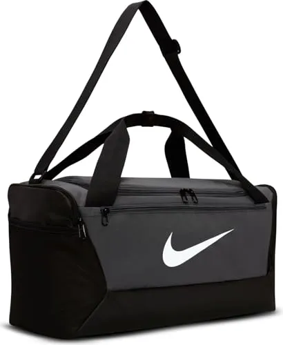 NIKE NK BRSLA S DUFF - 9.5 (41L) Sporttasche - Sporttasche mit belüftetem Seitenfach für benutzte Schuhe, ideal für das Fitnessstudio. Robuster, beschichteter Boden schützt vor Feuchtigkeit und Stößen.