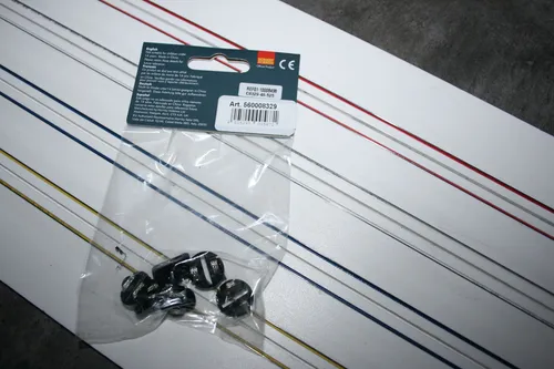 Scalextric : C8329: Leitkiel mit Stromabnehmern