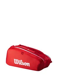 Wilson Super Tour Red 9PK Tennisschlägertasche - Taschen & Geldbörsen, bietet Platz für bis zu neun Schläger und verfügt über zwei geräumige Hauptfächer für optimalen Stauraum.