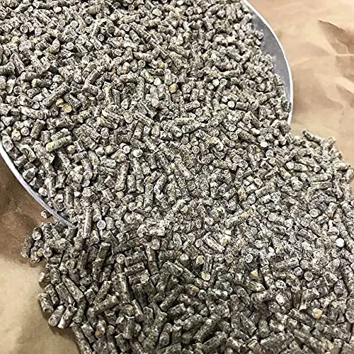 Premium Legekorn mit Kräutern 4 kg | GVO-frei | ohne Gentechnik | Alleinfutter für Hühner und Geflügel | mit Vitaminen und Mineralien