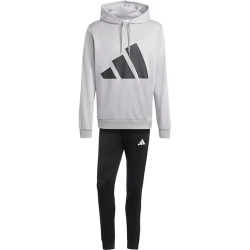 adidas BIG LOGO HOODED Trainingsanzug (2-tlg) - Sportliche Kombination in Grau - Bequemer Trainingsanzug bestehend aus Hose und Hoodie aus hochwertigem French-Terry-Material. Ideal für sportliche Aktivitäten und Freizeit, in Größe S (44/46) erhältlich.