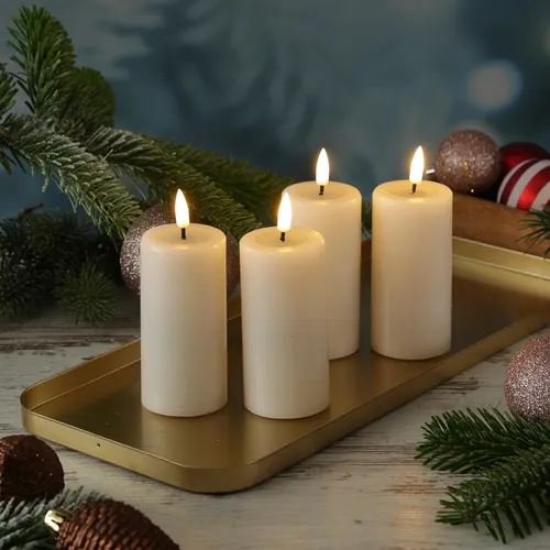 LED Kerzenset MIA Echtwachs Deluxe 4er Set, H: 10cm - Kerzen aus echtem Wachs mit Flackerfunktion, inkl. Batterien und Fernbedienung. Ideal für romantische Anlässe und stimmungsvolle Dekoration.