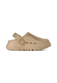 Herren Clogs M PEAKMOD 43EU - Vielseitige Herren Clogs mit ultraleichter Außensohle aus Zuckerrohr-EVA. Der verstellbare Fersenriemen sorgt für optimalen Halt und Atmungsaktivität, ideal für den täglichen Einsatz.