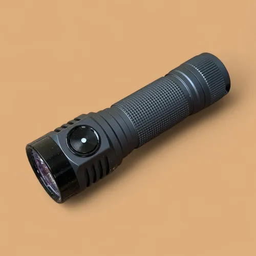 selected-lights Emisar DA1 18650 HIGH POWER LED Taschenlampe