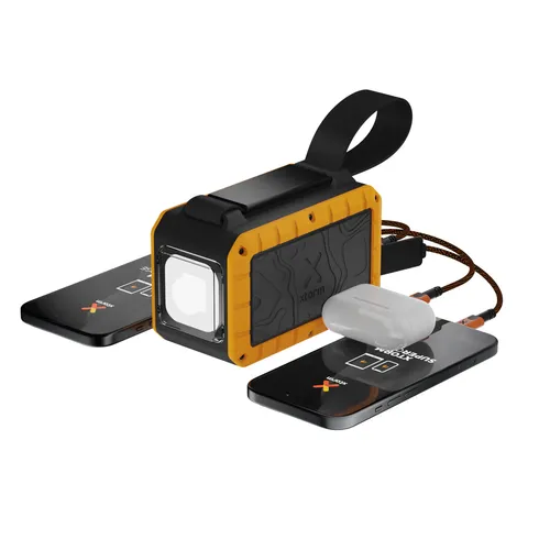 Xtorm 100W Rugged Flashlight Powerbank 40.000mAh - Powerbank mit 40.000 mAh, 3 Anschlüssen und integrierter LED-Taschenlampe - ideal für Outdoor-Abenteuer und Notfälle. Gratis Versand!