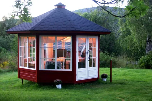 Pavillon USA Veranda Haus 10 m² - Kolonial Stil - Pavillon im modernen Kolonialstil, wetterresistent und langlebig, ideal für Garten oder Wintergarten mit 2 Jahren Herstellergarantie.