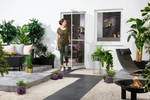 Hecht International Insektenschutz-Tür MASTER SLIM+ 120x240 cm - Fliegengitter mit UV-beständigem, witterungsbeständigem Filatec-Gewebe und einfachem Selbstmontage-Set. Ideal für effizienten Insektenschutz in Ihrem Zuhause.