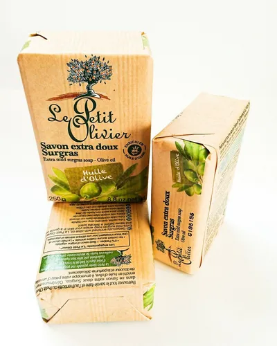 Le Petit Olivier Olivenöl Seife 250g - Extra sanfte Seife mit hochwertigem Olivenöl, ideal für empfindliche Haut und aus Frankreich.
