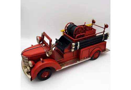 DynaSun Feuerwehrwagen Truck 1804D-769, 30cm Metall Modell - Handgefertigter DynaSun Feuerwehrwagen im Vintage-Design, 30cm aus Metall. Ideal für Sammler und Liebhaber von Retro-Objekten, bringt nostalgische Atmosphäre in jedes Zuhause.