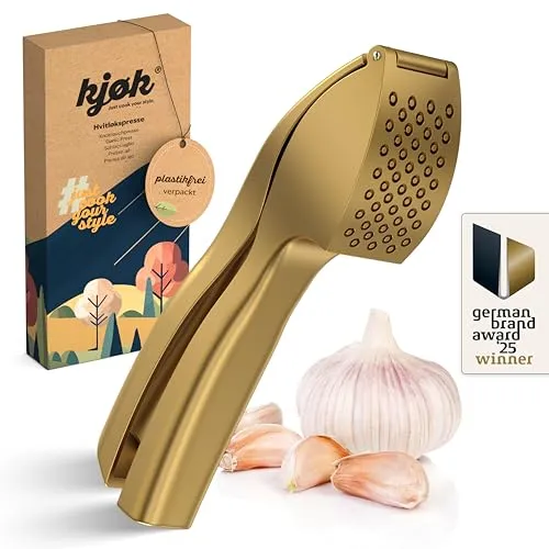 kjøk Premium Knoblauchpresse aus Zinklegierung in Gold matt in gold von kjøk