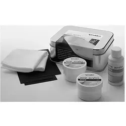 Duravit Pflegeset 790301000000000 für Acryloberflächen - Sanitärinstallation – Effektives Pflegeset zur Grundreinigung und Entfernung hartnäckiger Flecken, inklusive spezieller Pflege- und Polierprodukte für strahlende Acryloberflächen.