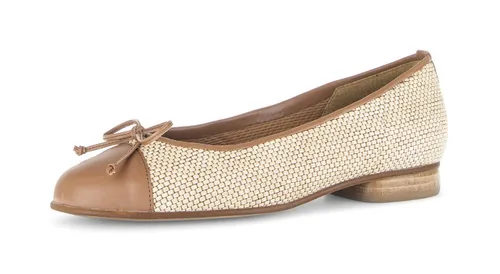 Gabor 85.102.48 Pumps Beige 35 EU - Elegante Pumps aus hochwertigem Echtleder in Beige, ideal für besondere Anlässe. Mit runder Schuhspitze und PU-Laufsohle für optimalen Tragekomfort.