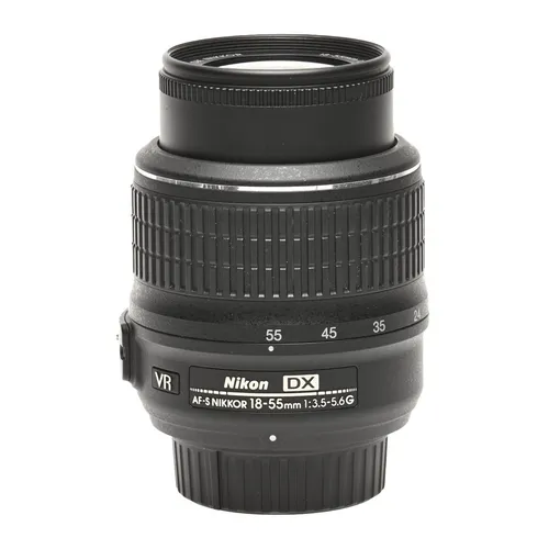 Nikon AF-S Nikkor DX 18-55 mm/3,5-5,6 G VR Objektiv