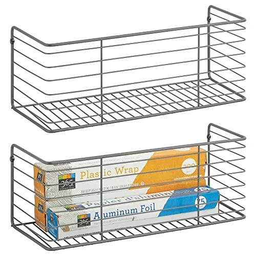 mDesign Wandkorb Aufbewahrungssystem 2er Set - Gitterablage aus Metall - Praktisches 2er Set Metall-Wandkörbe für optimale Organisation in Küche oder Bad. Ideal zur Aufbewahrung von Vorräten und Putzmitteln, platzsparend und pflegeleicht.