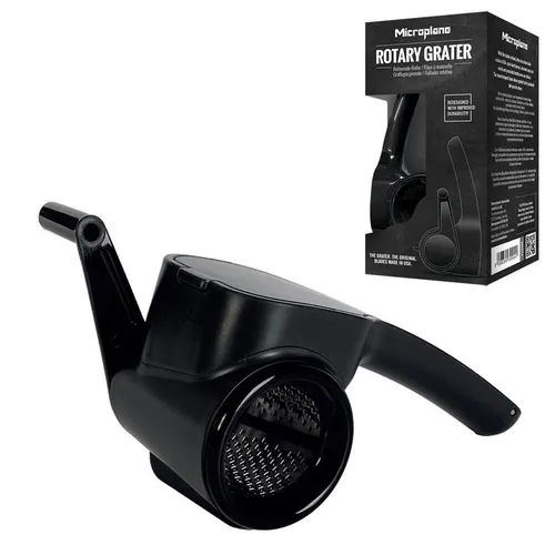 Microplane Rotierende Reibe 21,3 cm - Gemüsehobel & -schneider mit hochwertigem Edelstahl und rotierendem Design für müheloses Reiben von Käse, Schokolade und Nüssen. Ergonomische Kurbel und integrierter Auffangbehälter sorgen für Komfort und Sauberkeit.