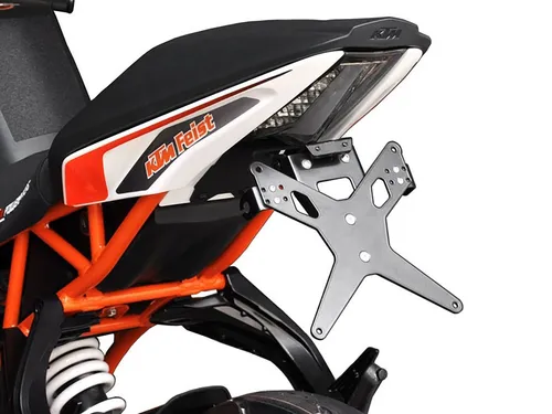 ZIEGER Kennzeichenhalter X-Line für KTM RC Modelle - Hochwertiger Kennzeichenhalter für KTM RC 125, 200 und 390, schwarz pulverbeschichtet, witterungsresistent und ohne TÜV-Eintragung, ideal für sportliche Optik und perfekte Passform.