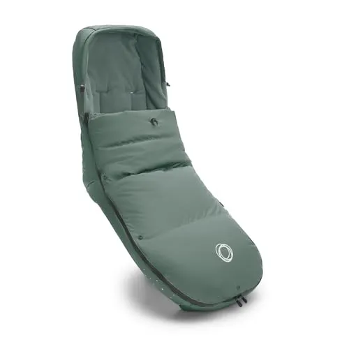 Bugaboo Performance Winter Fußsack für die kalte Jahreszeit, unverzichtbares Kinderwagen-Zubehör mit Kapuze und Zwei-Wege-Reißverschluss, Fußwärmer in Pine Green