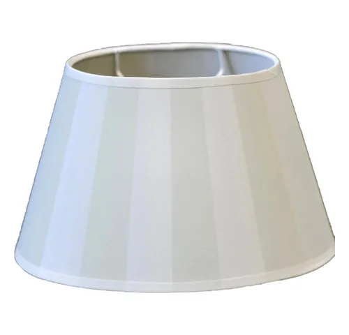 Dirk Davids Lampenschirm Oval in Hell Olive Grau - Eleganter Lampenschirm für Tisch- und Wandleuchten, aus hochwertigem Stoff mit modernem Design und optimaler Lichtstreuung.