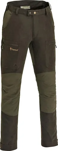 Pinewood Herren Hose Caribou Hunt (braun/grün) - Wanderhosen aus strapazierfähigem Material mit Verstärkungen, ideal für Outdoor-Abenteuer und Jagdausflüge.