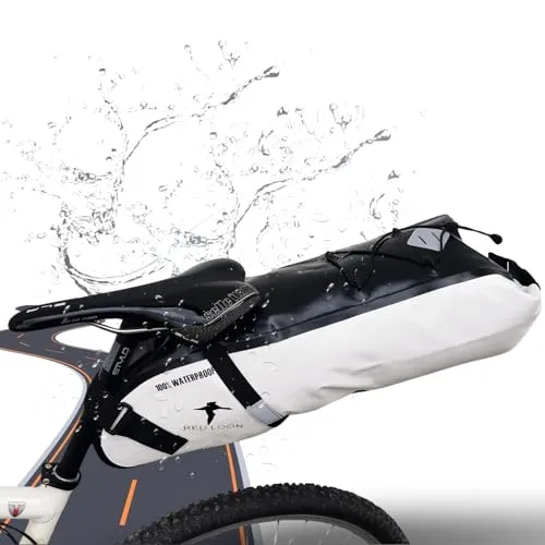 Red Loon Fahrradsatteltasche Backloader 15L - wasserdicht und reißfest - Praktische 15L Satteltasche für Radfahrer. Leicht, wasserdicht und sicherer Stauraum unter dem Sattel. Ideal für Pendler und Radreisende, die Gepäckträger vermeiden wollen. Robustes Material schützt vor Regen.