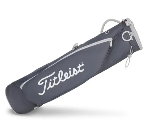Titleist Golftasche - gewaschenes Indigo - Golf-Tragebags mit ultraleichtem Design und Premium-Doppelriemen, ideal für verbesserten Komfort und einfache Zugänglichkeit dank gebogener Reißverschlüsse.