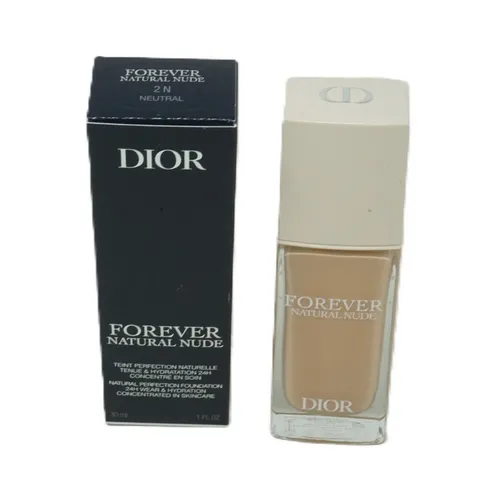 Dior Diorskin Forever Natural Nude Pflege 30 ml - Hochwertige Teintpflege von Dior für einen natürlichen Look. Die leichte Textur sorgt für ein angenehmes Tragegefühl und ein strahlendes Hautbild.