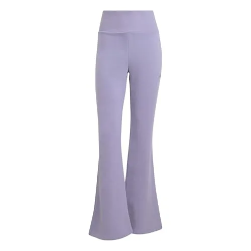 adidas Damen Seasonal Essentials French Terry Flared Pants, Magic Lilac, S - Stylische und bequeme Flared Pants aus recyceltem French Terry, ideal für entspannte Tage. Der elastische Bund sorgt für optimalen Tragekomfort.