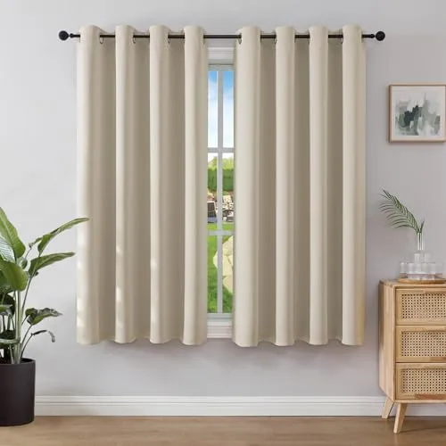 Joydeco Blickdichte Vorhänge mit Ösen Gardinen 2er Set, Verdunkelungsvorhang Thermovorhang Hitzeschutz, Ösenvorhang für Schlafzimmer Wohnzimmer (2xH137xB117, Hellbeige)