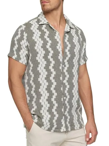 Indicode Herren INCosby Kurzarmhemd mit Button-Down-Kragen – Modernes, gestreiftes Herrenhemd - Stylisches Kurzarmhemd mit Button-Down-Kragen und verdeckter Knopfleiste. Der leicht strukturierte Stoff sorgt für hohen Tragekomfort. Ideal für warme Tage und modisch kombinierbar.