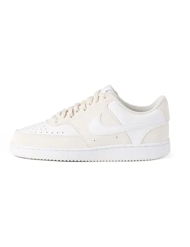 Nike Damen Court Vision Lo P NBK Schuhe, Phantom/White, 37.5 - Stylische und bequeme Sneakers für den Alltag. Strapazierfähige Materialien und eine weiche, gepolsterte Zwischensohle sorgen für hohen Tragekomfort und Langlebigkeit. Vielseitige Gummiaußensohle bietet optimale Traktion.