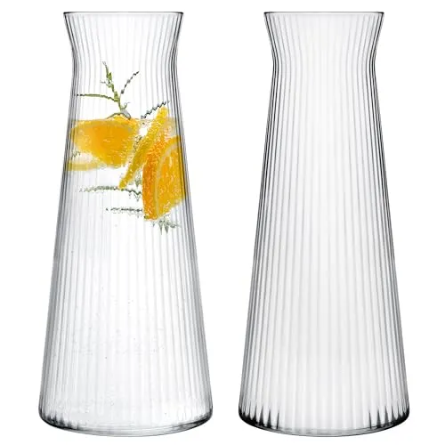 KONZEPT 2 Stk. Wasserkaraffe aus robustem, geriffeltem Glas – 1 Liter, spülmaschinenfest, BPA-frei, stilvoll und stabil