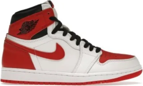 Air Jordan 1 Retro High OG Heritage - EU: 42.5 - Sneaker mit zeitloser Silhouette und klassischem Farbschema in Weiß, University Red und Schwarz, inspiriert von Michael Jordans Basketballkarriere. Ideal für Fans und Sammler.
