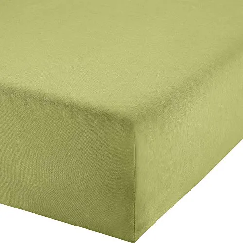 Erwin Müller Boxspringbett-Spannbettlaken Freising - lindgrün, 90x190 cm - Erwin Müller Boxspringbett-Spannbettlaken aus Elasthan-Jersey bietet eine perfekte Passform und hohen Schlafkomfort. Die bügelfreie, antipilling-Ausstattung sorgt für eine langanhaltende Qualität. Ideal für Matratzenhöhen bis 35 cm.
