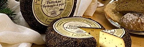 Pfeffer Käse Mila ganzer Laib ca. 2,6 kg.