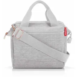 reisenthel Allrounder Cross Twist Sky Rose - Reisetasche mit flexibler Nutzung, ideal für Büro und Freizeit. Der Metallbügel ermöglicht eine weite Öffnung für optimale Übersicht und Komfort beim Packen.