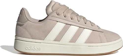 ADIDAS Damen Freizeitschuhe Grand Court Alpha - Bequeme Sneaker für jeden Anlass - Sneaker mit Synthetikleder-Obermaterial und Cloudfoam-Dämpfung für höchsten Tragekomfort. Flexibles Design für optimalen Grip auf allen Böden.