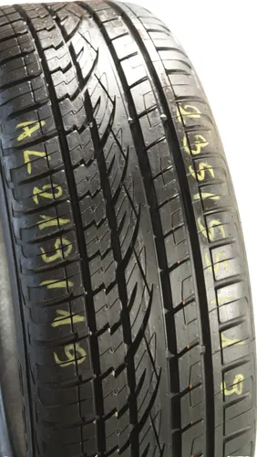 Continental CrossContact UHP E LR XL M+S 235/55 R19 105W - Autoreifen für SUV, bietet hervorragende Haftung und Sicherheit bei Nässe sowie ein sportliches Fahrverhalten.