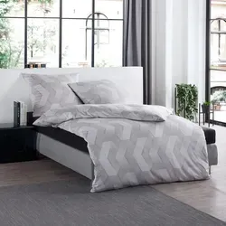 Fleuresse Interlock Jersey Bettwäsche Black Premium Beja grau 135x200 cm + 80x80 cm - Elegante Fleuresse Bettwäsche in Grautönen aus 100% Baumwolle. Die weiche Interlock Jersey Qualität bietet hohen Schlafkomfort und ist pflegeleicht. Dank des verdeckt eingenähten Reißverschlusses ist das Beziehen einfach und schnell.